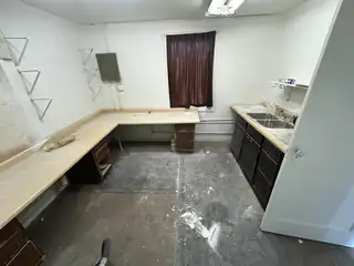 342 Louisiana Boulevard NE Kitchen