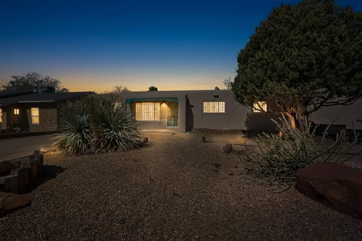 10225 Propps Street NE