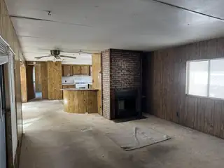 7112 Pan American NE 230 Kitchen