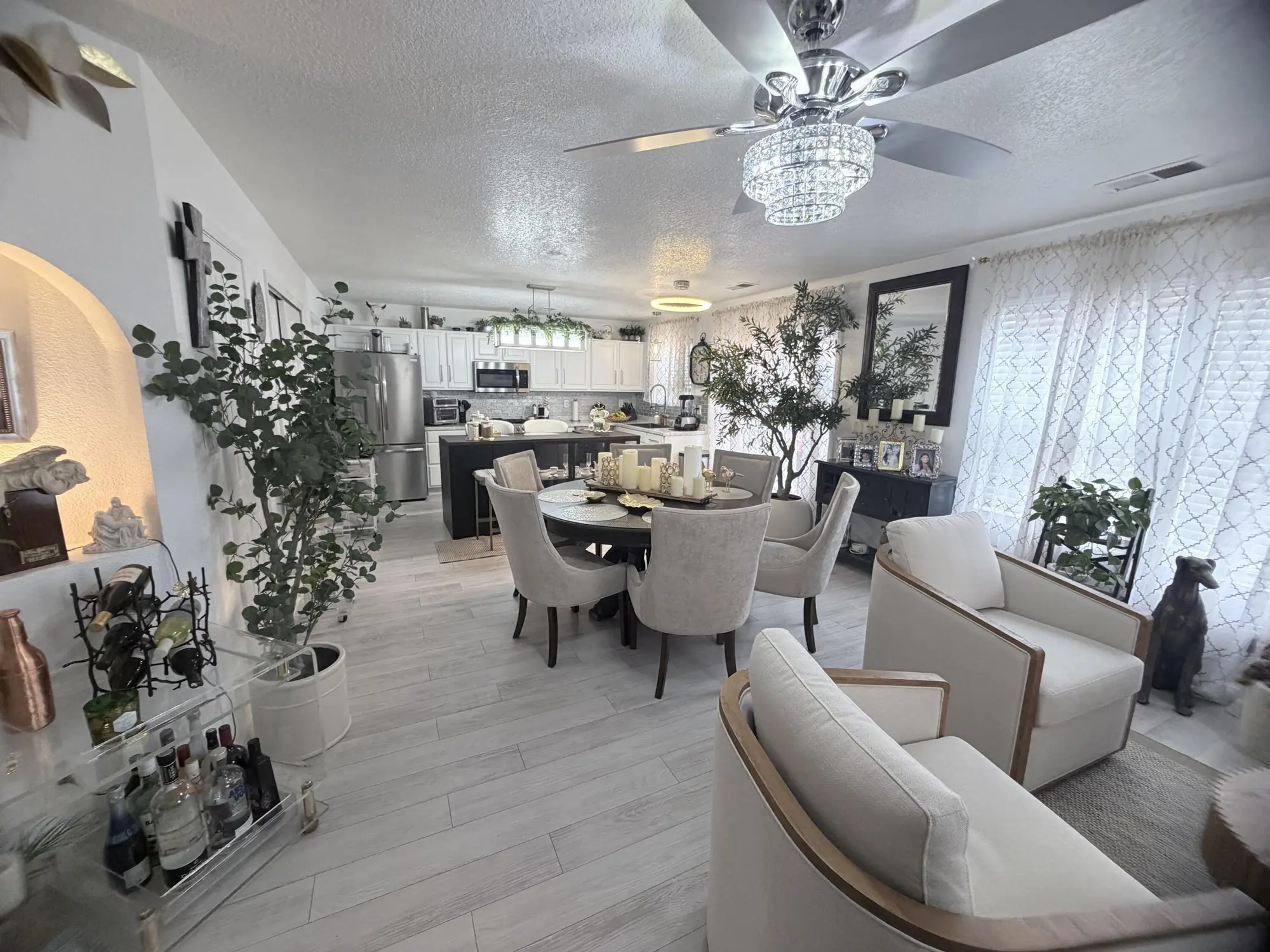 1027 Cassandra Street SW