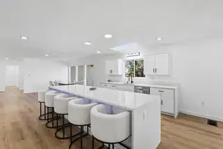 811 Lamp Post Circle SE Kitchen