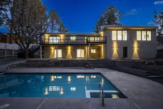 811 Lamp Post Circle SE Pool