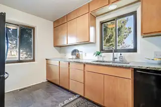 605 Ridgecrest Drive SE Kitchen