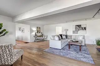 605 Ridgecrest Drive SE Living Room