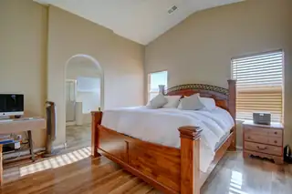 76 Avenida Jardin Bedroom