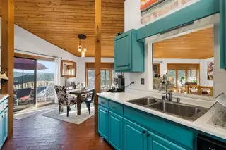 35 Manana Drive Kitchen