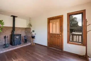 28 Jennifer Drive Living Room