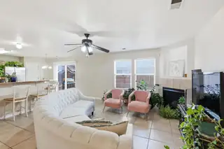 1020 Alexandra Street SW Living Room