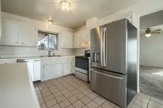 625 Grace Street NE Kitchen