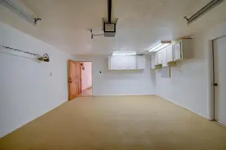 19 Kelly Lynn Drive Garage