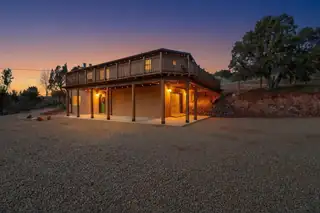19 Kelly Lynn Drive Living Room