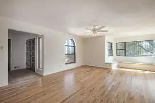 1805 Notre Dame Drive NE Living Room