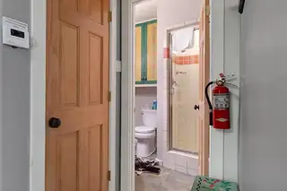 35 Firehouse Road Bathroom