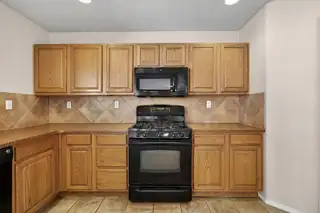 1287 Carrizo Street NW Kitchen