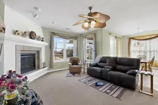 10200 Avenida Vista Sol NW Living Room