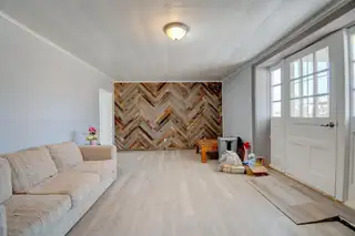 336 Los Lentes Road NE Living Room