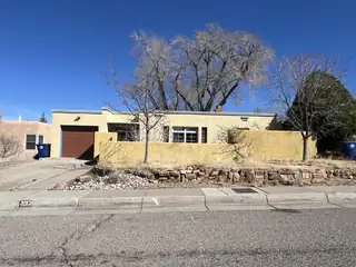 732 Loma Vista Drive NE, Albuquerque