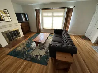 732 Loma Vista Drive NE 