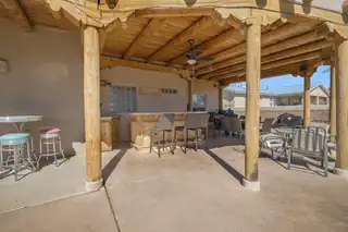 900 Acapulco Court NE Patio