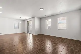 5765 Cosmo Court NE Kitchen