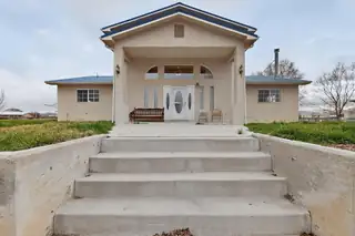 24 Della Road Exterior Front