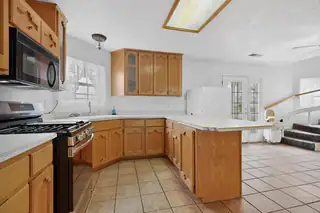 24 Della Road Kitchen