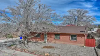 6220 Vista Montano Street NW Exterior Front