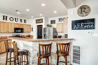 3746 Buckskin Loop NE Kitchen