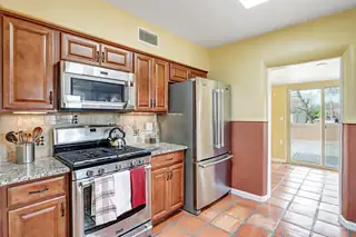 2401 Kestrel Court NW Kitchen