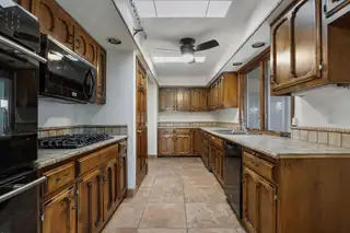 12412 Chelwood Place NE Kitchen