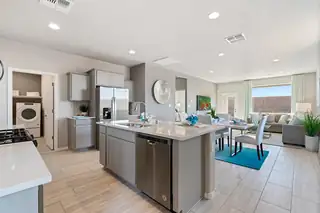 3336 Dijamant Lp SE Kitchen