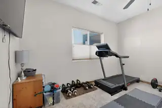 1 Caballo Sendero Home Office