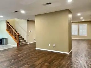 12408 Mangas Trail NE 