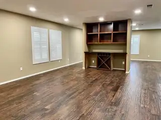 12408 Mangas Trail NE 