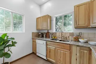 160 Andrews Lane Kitchen