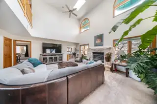 13704 Crested Butte Drive NE Living Room