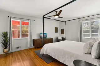 3600 Mackland Avenue NE Bedroom