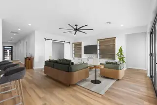 512 2nd Street NE Living Room