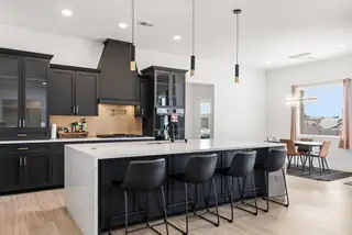 513 6th Street NE Dining Room