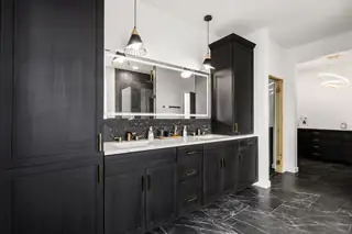 513 6th Street NE View