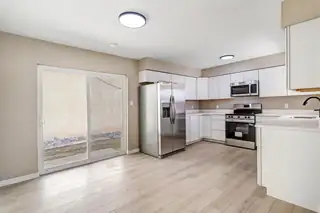 3812 Lafayette Drive NE Kitchen