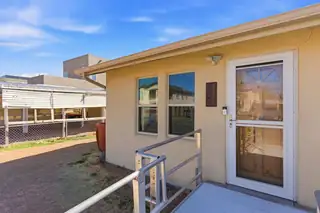 518 Kinley Avenue NW Exterior Front