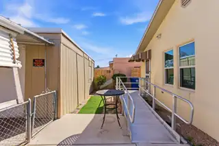 518 Kinley Avenue NW Kitchen