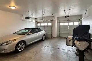 512 Alcalde Place SW Garage