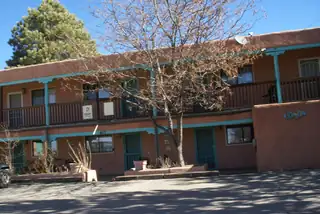 611 N Paseo Del Pueblo Norte NE 6 View