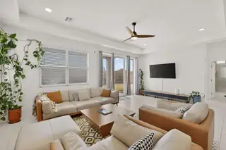 4316 Bald Eagle Loop NE Living Room