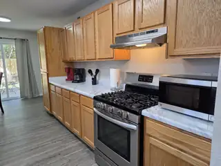 7233 Bobwhite Lane NE Kitchen