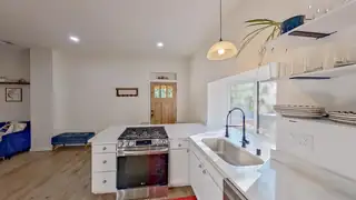 800 13th Street NW Kitchen