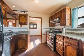35 Jerome Road Kitchen