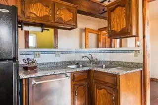 35 Jerome Road Kitchen